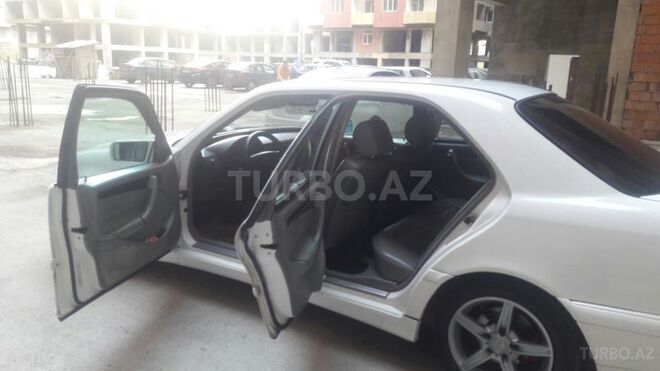 Mercedes C 230 2000, 180,000 km - 2.3 l - Bakı