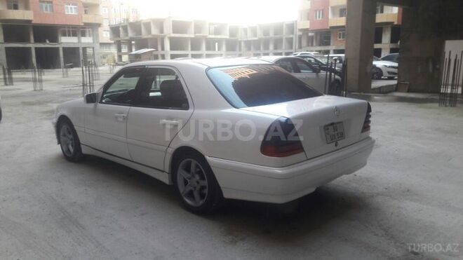 Mercedes C 230 2000, 180,000 km - 2.3 l - Bakı