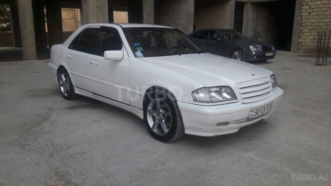 Mercedes C 230 2000, 180,000 km - 2.3 l - Bakı