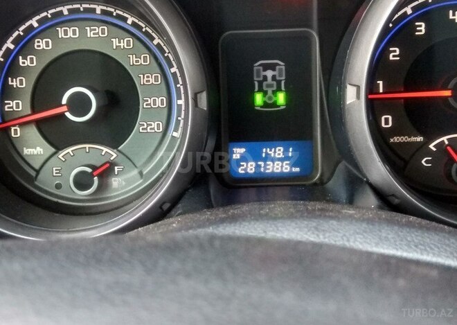 Mitsubishi Pajero 2007, 287,000 km - 3.2 l - Bakı