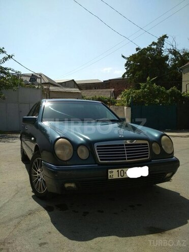 Mercedes E 240 1998, 280,000 km - 2.4 l - Bakı