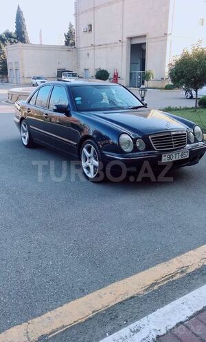 Mercedes E 240 2000, 244,300 km - 2.6 l - Bakı