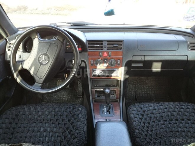 Mercedes C 180 1996, 300,536 km - 1.8 l - Gəncə