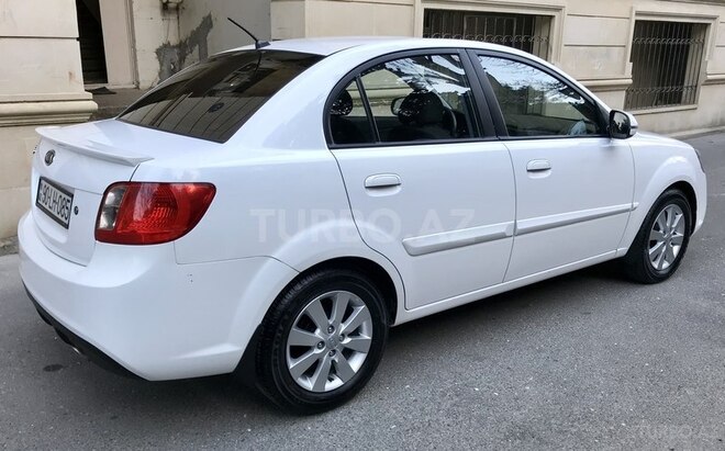 Kia Rio 2011, 122,800 km - 1.4 l - Bakı