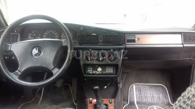 Mercedes 190 1991, 136,000 km - 1.8 л - Bakı