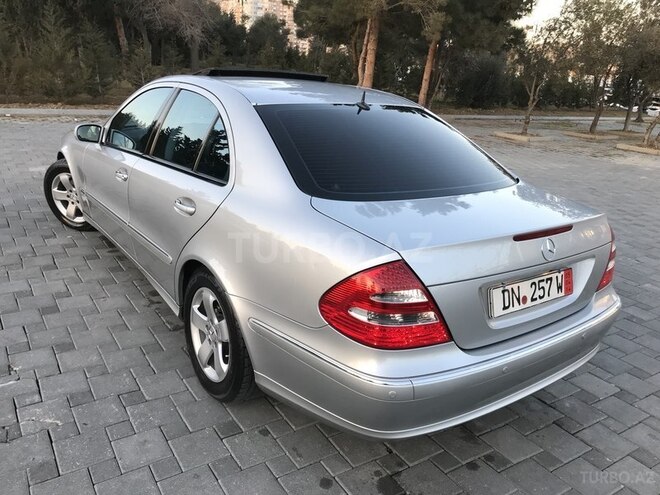 Mercedes E 240 2002, 220,800 km - 2.6 л - Bakı