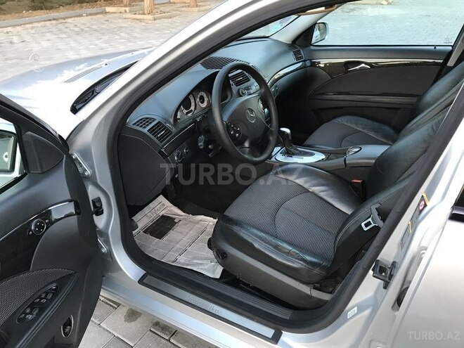 Mercedes E 240 2002, 220,800 km - 2.6 л - Bakı
