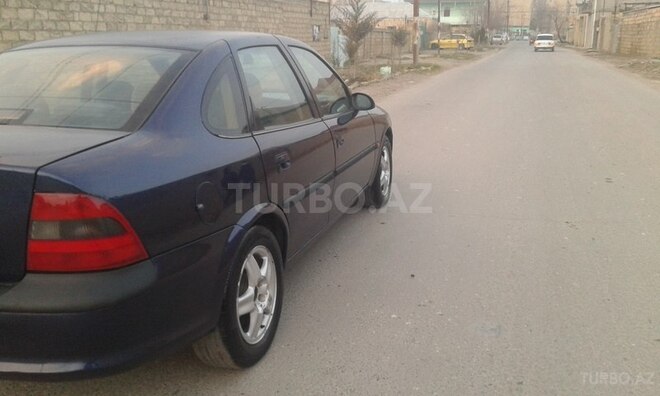 Opel Vectra 1999, 241,000 km - 2.0 l - Sumqayıt