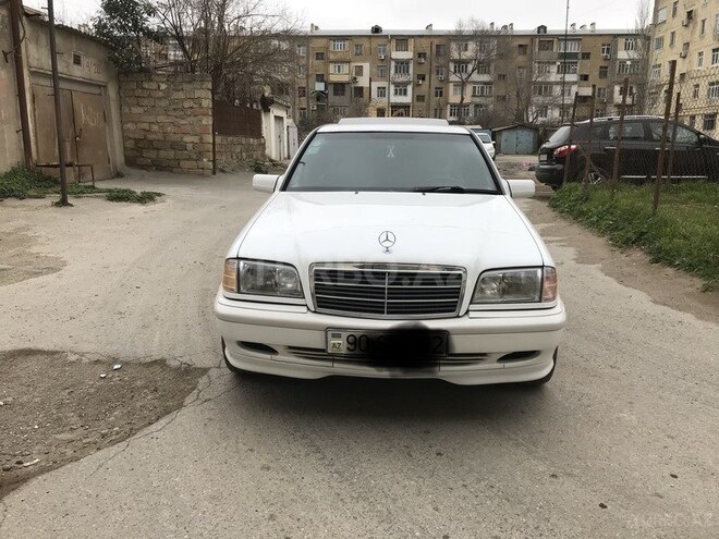 Mercedes C 230 1999, 157,000 km - 2.3 l - Bakı