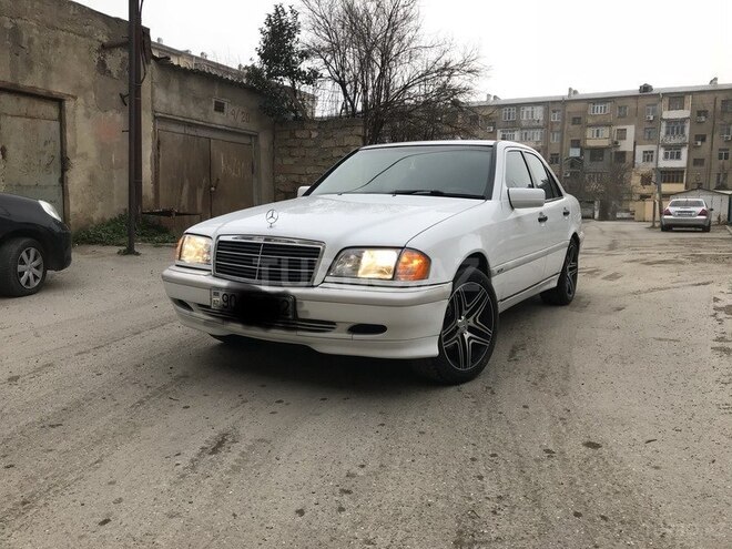 Mercedes C 230 1999, 157,000 km - 2.3 l - Bakı