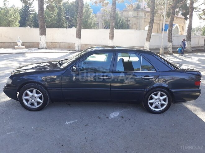 Mercedes C 220 1996, 254,000 km - 2.2 л - Sumqayıt