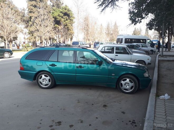 Mercedes C 180 1998, 175,000 km - 1.8 l - Gəncə