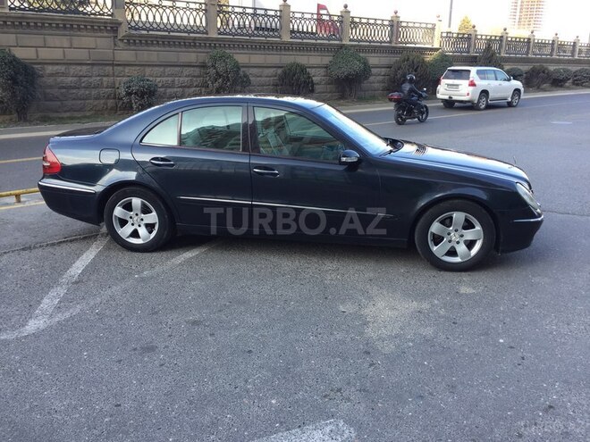 Mercedes E 240 2002, 320,000 km - 2.6 l - Bakı