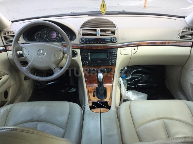 Mercedes E 240 2002, 320,000 km - 2.6 l - Bakı