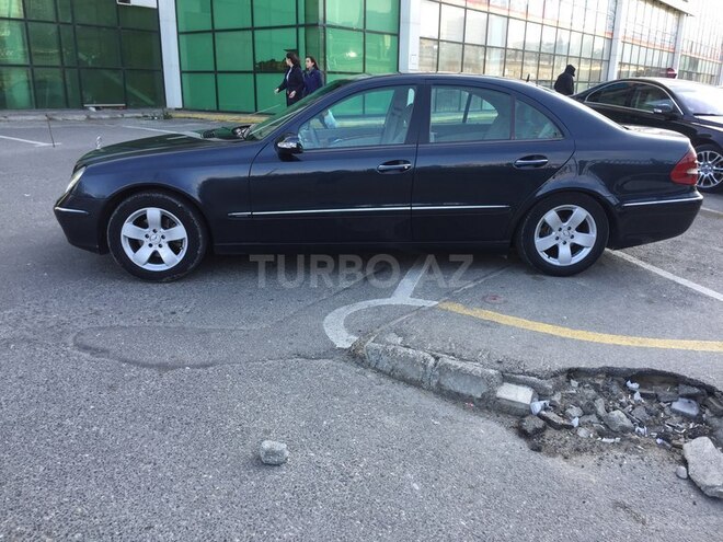 Mercedes E 240 2002, 320,000 km - 2.6 l - Bakı