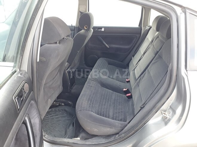 Volkswagen Passat 2001, 223,541 km - 1.8 l - Gəncə
