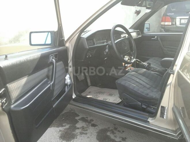 Mercedes 190 1992, 354,000 km - 2.0 л - Bakı