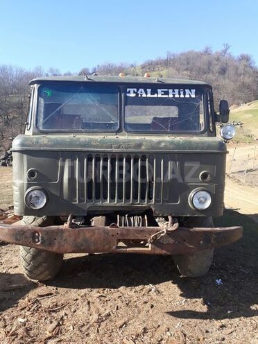 GAZ 66 1983, 300,000 km - 4.7 l - Astara