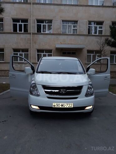 Hyundai H-1 2011, 142,000 km - 0.2 l - Bakı