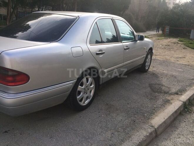 Mercedes E 230 1996, 286,984 km - 2.3 l - Bakı