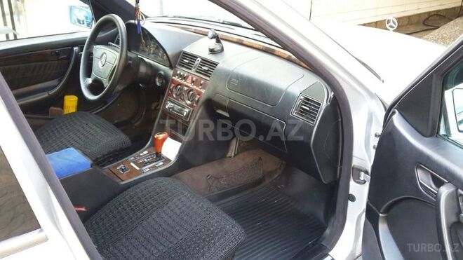 Mercedes C 240 1998, 295,263 km - 2.4 л - Bakı