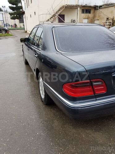 Mercedes E 230 1997, 350,000 km - 2.3 l - Bakı