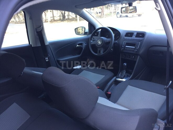 Volkswagen Polo 2014, 61,000 km - 1.6 l - Sumqayıt
