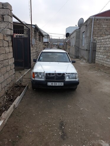 Mercedes E 200 1988, 452,100 km - 2.0 l - Bakı