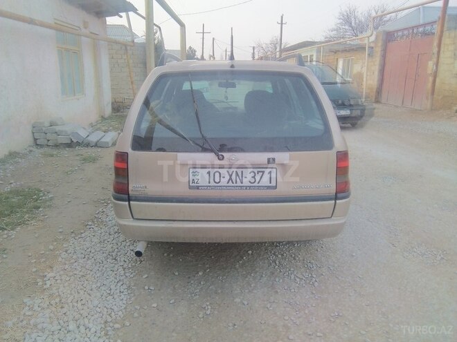 Opel Astra 1997, 400,000 km - 2.0 l - Bakı