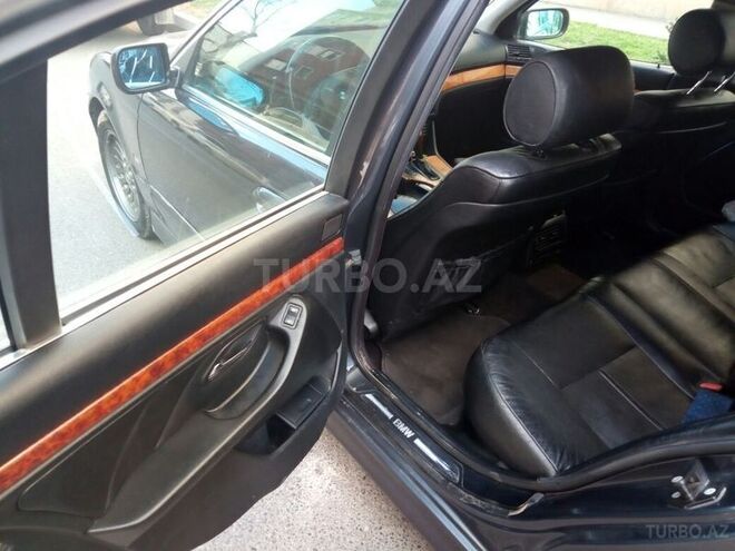 BMW 528 1998, 189,000 km - 2.8 l - Bakı