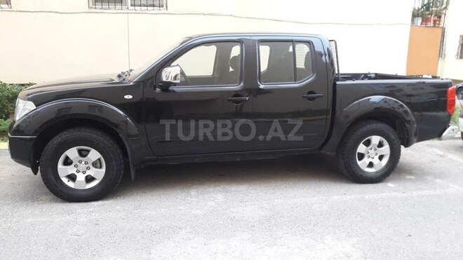 Nissan Navara 2014, 92,000 km - 2.5 л - Bakı