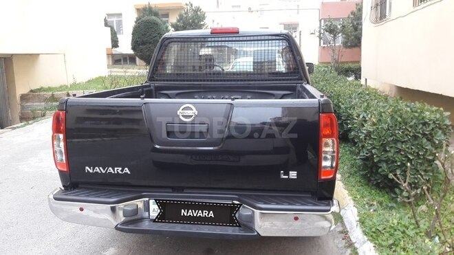 Nissan Navara 2014, 92,000 km - 2.5 л - Bakı