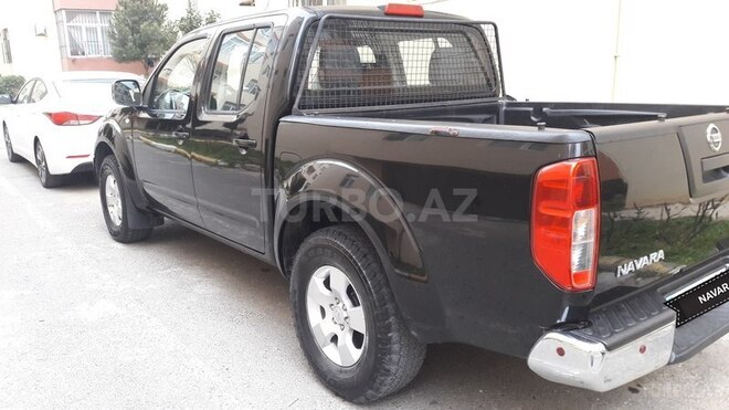 Nissan Navara 2014, 92,000 km - 2.5 л - Bakı