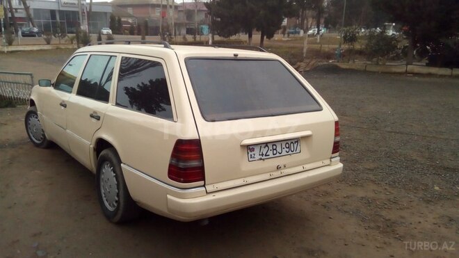Mercedes E 250 1994, 440,000 km - 2.5 л - Lənkəran