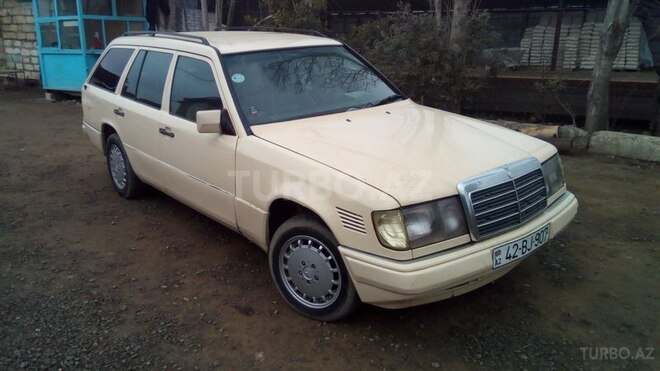 Mercedes E 250 1994, 440,000 km - 2.5 л - Lənkəran