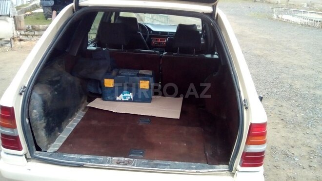 Mercedes E 250 1994, 440,000 km - 2.5 л - Lənkəran