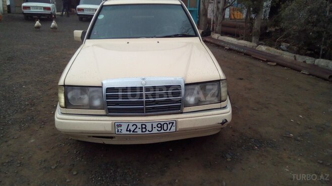 Mercedes E 250 1994, 440,000 km - 2.5 л - Lənkəran