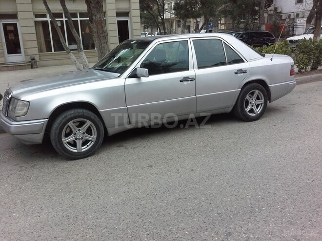Mercedes E 200 1992, 250,000 km - 0.2 l - Sumqayıt