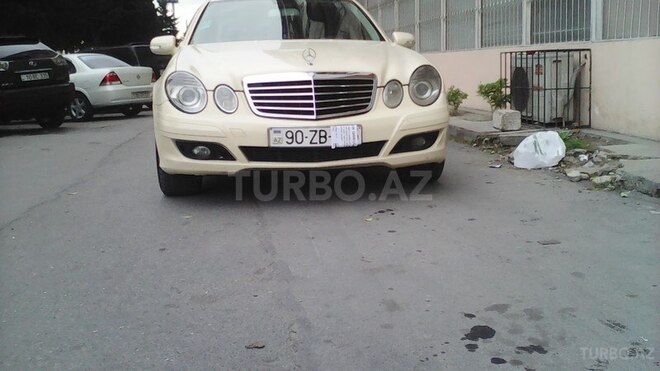 Mercedes E 200 2009, 213,700 km - 1.8 l - Bakı