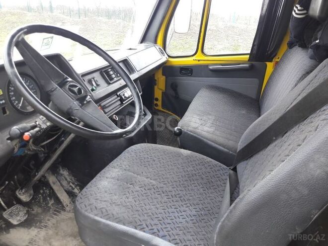 Mercedes 811 D 1990, 270,000 km - 2.9 l - Xaçmaz