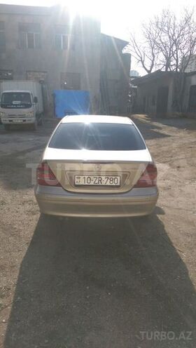 Mercedes C 200 2000, 254,369 km - 2.0 l - Bakı
