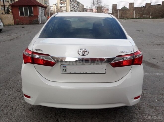 Toyota Corolla 2013, 100,000 km - 1.6 л - Bakı