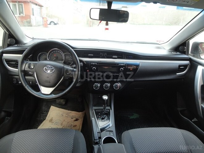 Toyota Corolla 2013, 100,000 km - 1.6 л - Bakı