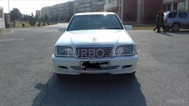 Mercedes C 240 2000, 275,428 km - 2.4 l - Sumqayıt