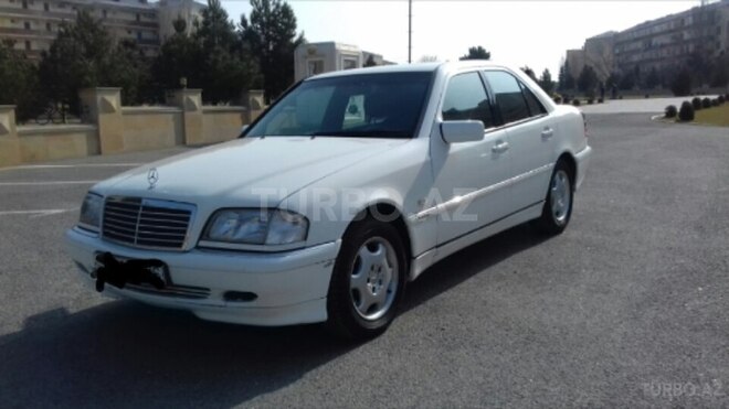 Mercedes C 240 2000, 275,428 km - 2.4 l - Sumqayıt