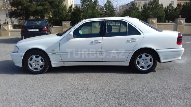 Mercedes C 240 2000, 275,428 km - 2.4 l - Sumqayıt