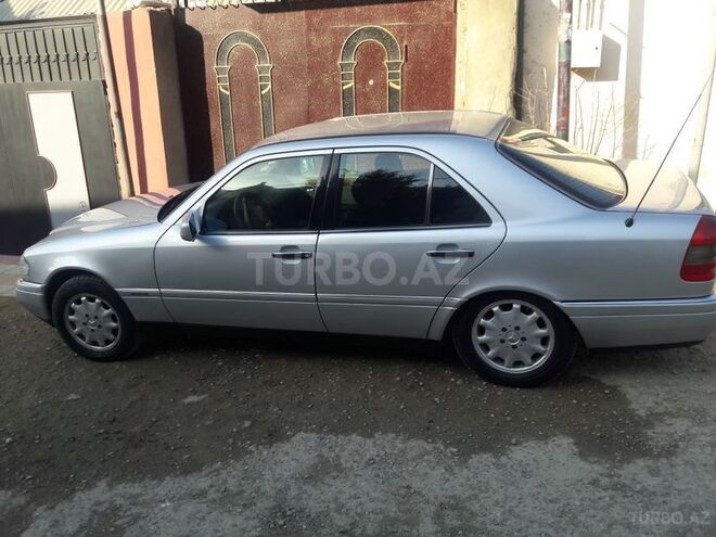 Mercedes C 180 1997, 190,000 km - 1.8 l - Beyləqan