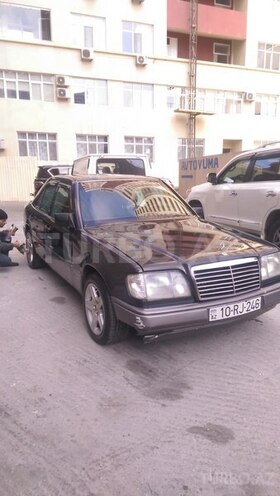 Mercedes E 220 1994, 3,500,096 km - 2.2 л - Bakı