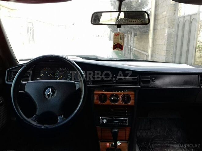 Mercedes 190 1993, 239,000 km - 2.0 l - Bakı