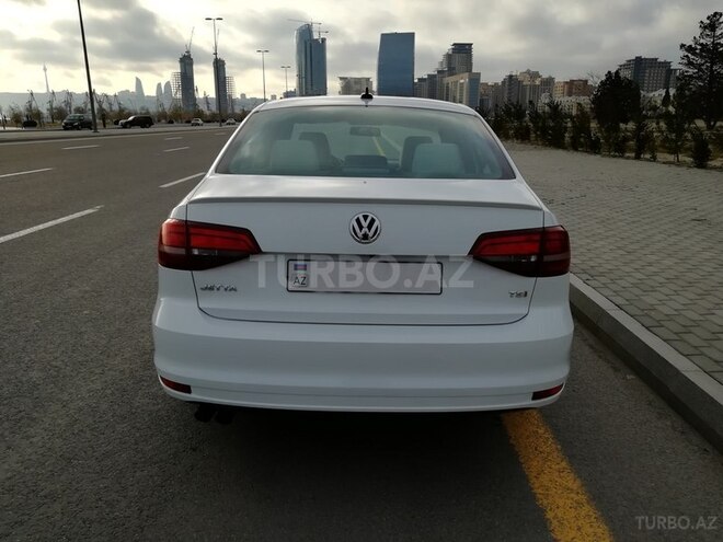Volkswagen Jetta 2015, 33,874 km - 1.8 l - Bakı
